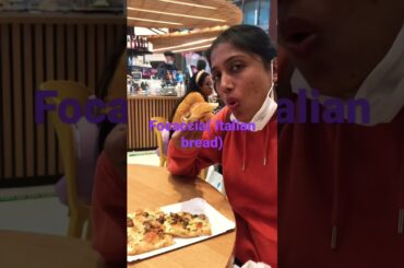 One of my fav Italian food // Italian fast food// focaccia// pizza// white bread