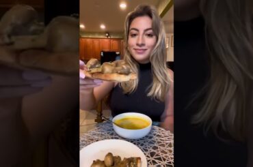 #bingeeating #eatingdisorder #edrecovery #eatingdisorderrecovery #intuitiveeating #whatieatinaday