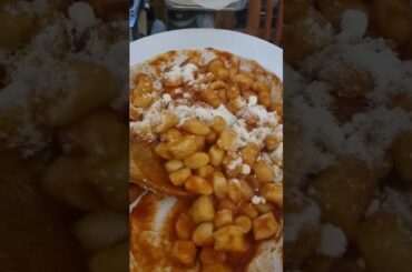 Potato gnocchi, italian cuisine recipe: gnocchi.#shorts #shortsvideo #4k #gnocchi #lorirecipe