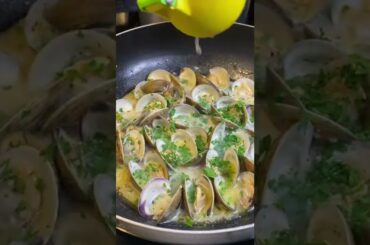 Steamed Middleneck Clams