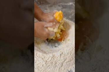 How to make an Italian dough using only your hands. #satisfying #baking #italianfood