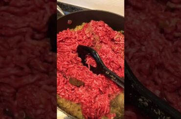 Spaghetti Bolognese #spaghetti #beef #recipe #trending #europe #cooking #easyrecipe  #dinnerideas