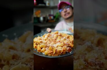 10 Minute Spicy Rigatoni