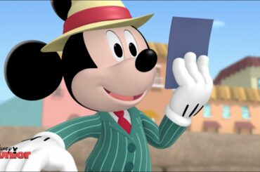 Mickey Mouse Clubhouse | Mickey and Minnie Visit Italy! | Official Disney Junior UK HD