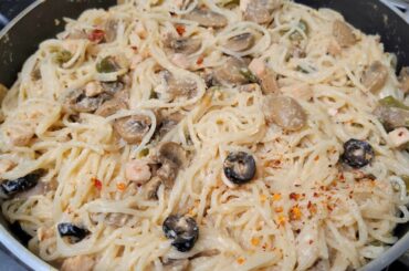 Creamy Mushroom Chicken Pasta | Pasta Recipes | Italian Food | Easy Recipe for Dinner | Dars Kitchen