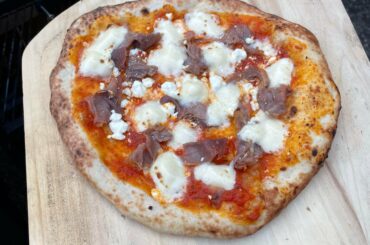 Neapolitan style with prosciutto!