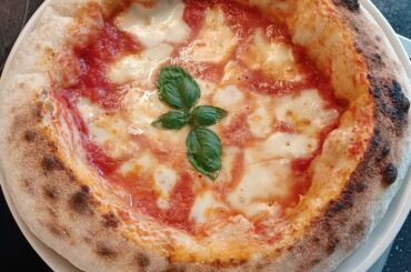 Pizza Margherita baked in an G3Ferrari Delizia oven