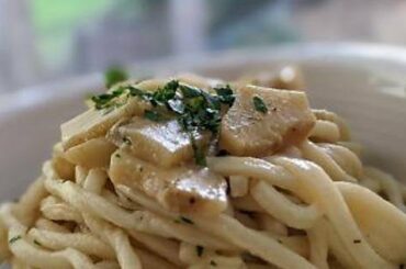 Fresca chitarra pasta ai carciofi (artichoke)