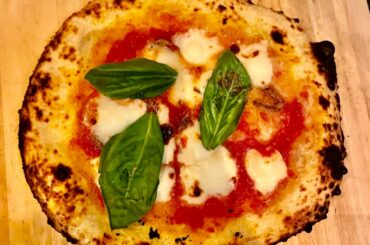 Margherita, sausage & Onion, shrimp & pesto. 00 caputo sourdough .75% .005% cdy, 62% 48h @ 61F