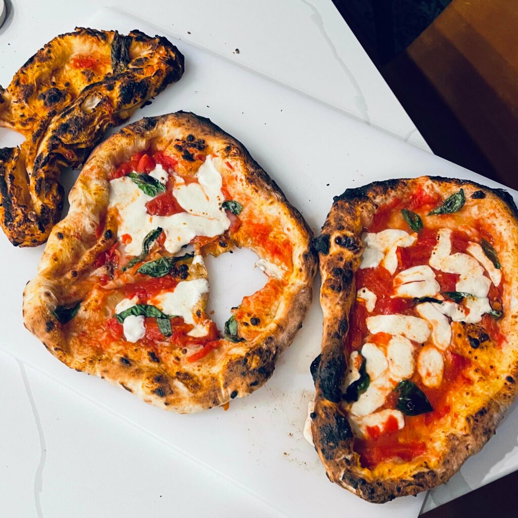 Long time nyc and conn style pizza cooker, first time trying Neapolitan… much harder then expected!