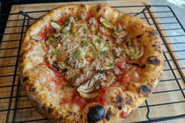 Italian fennel sausage with roasted fennel bulb pizza, my attempt at Marc Vetri's recipe