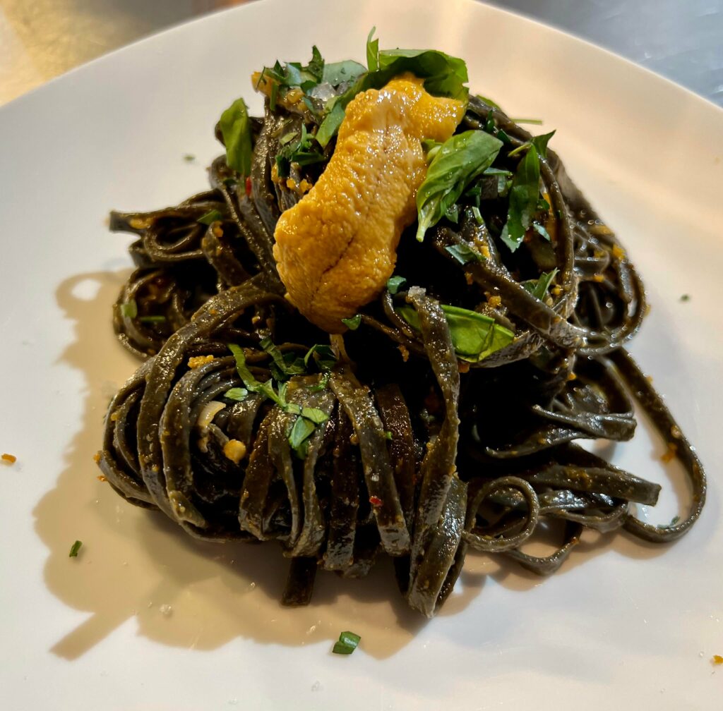 Two weeks ago I posted here trying to recreate a sea urchin pasta I had in Sicily, I made it over the weekend thanks to your advice and it turned out wonderfully