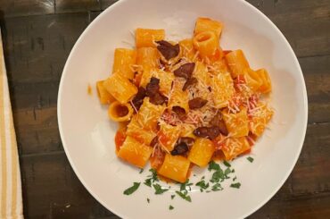 pasta amatriciana using guanciale