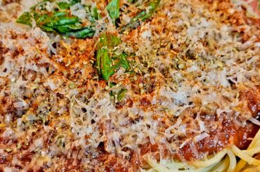 Homemade sausage vermicelli with basil mushroom red wine sauce