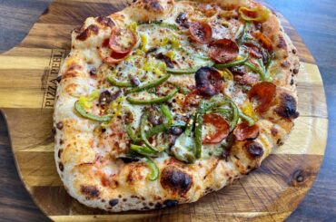 This was a yummy lunch pizza. Green Peppers, onions, black olives, pepperoni and Pepperoncini’s.