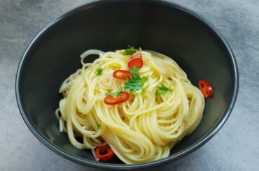 Pasta aglio, olio e peperoncino