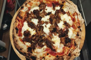 not really a neo but cooked in the breville pizzaiolo