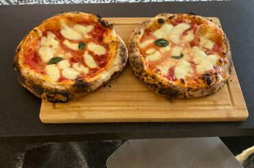 My first neapolitan pizza! Expected to fail, but they turned out pretty delicious.