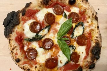 65% 72hr cold ferment. Stone was a bit hot and the base was harder than the cornicione.