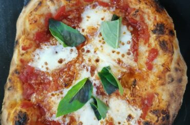 a puffy little Margherita