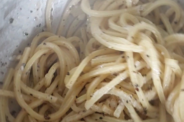 Cacio e pepe. So guys as promised, here's my recipe for Cacio e Pepe.