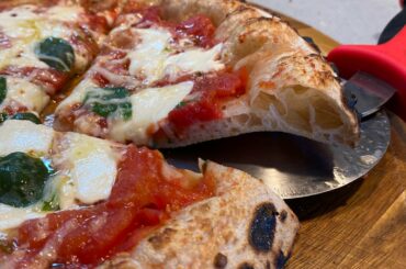 Lunchtime Margarita pizza.