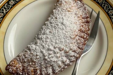 Sweet ricotta ravioli