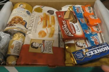 Try Treats Italy | Eating Sounds | Candy | ASMR