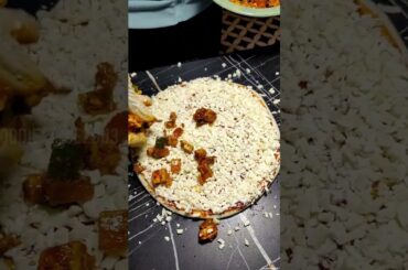 #pizza #shorts #foodvideo #Streetfood #foodlover #italian #food #foodie