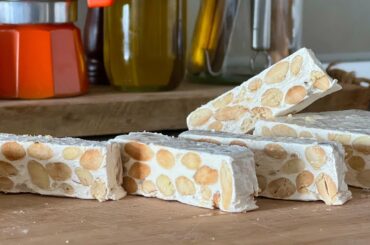 TORRONE original Italian recipe - Spectacular Almonds Nougat