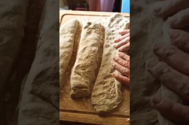 the italian bread #luanafruzzetti #pizzaparty #alpiapuane