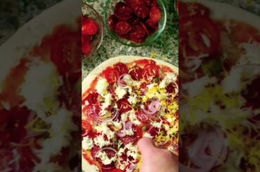 pizza #shorts #viral #viralshorts #pizza #food #cooking #chinesefood