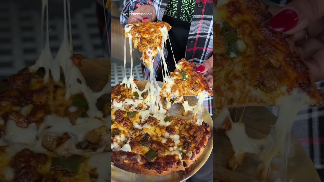 YEH HAI BEST PIZZA | India Street Food Shorts | YourBrownFoodie #shorts #shortsfeed YEH HAI BEST PIZZA | India Street Food Shorts | YourBrownFoodie #shorts #shortsfeed