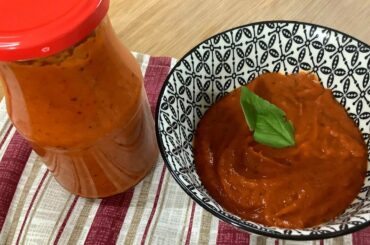 Easy and Quick Homemade TOMATO SAUCE / Italian Style Recipe