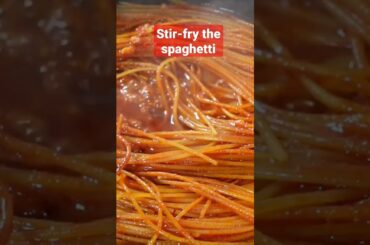 Spaghetti all'assassina recipe - traditional Italian pasta #shorts