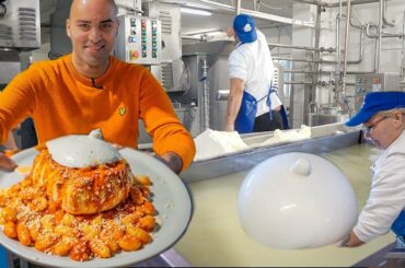 Street Food in Italy - The MOST UNIQUE MOZZARELLA in Italy + Italian food tour in Battipaglia, Italy