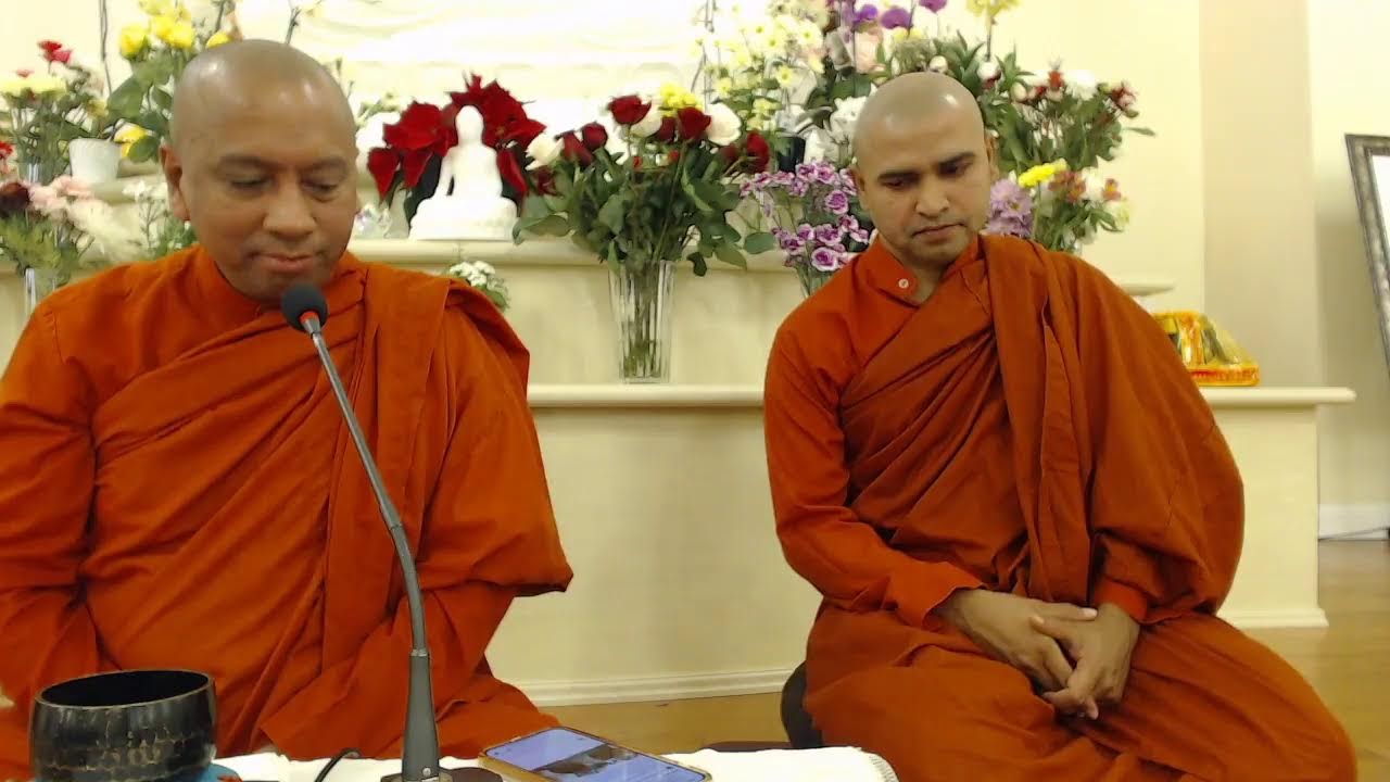 Empty Bowl, Mindful: Tudong in Italy, of Two Buddhist Monks and Two Buddhist Nuns Empty Bowl, Mindful: Tudong in Italy, of Two Buddhist Monks and Two Buddhist Nuns