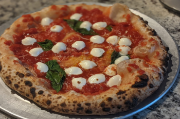 Took advantage of the gorgeous weather and fired up my Ooni for the first time in a while!