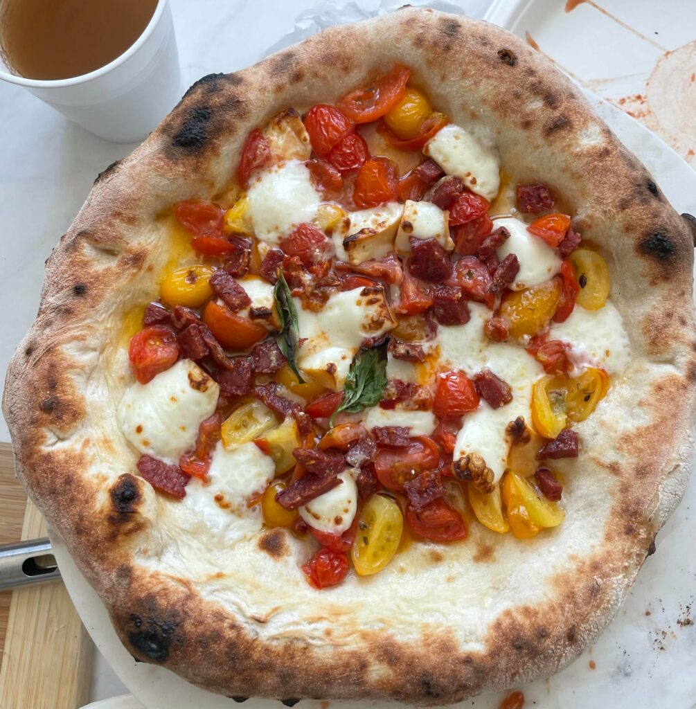 Margherita al filetto, soppressata and provola