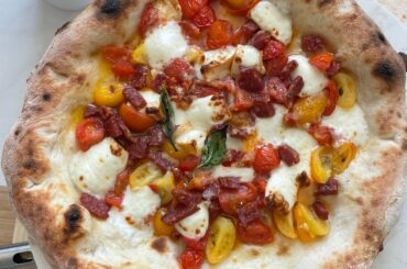 Margherita al filetto, soppressata and provola