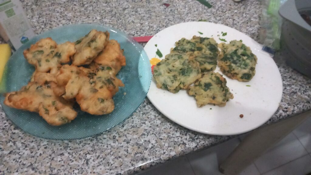 Frittelle di spinaci. Facili, saporite e (relativamente) salutari :)