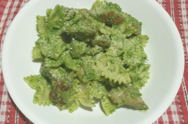 Basil, Spinach and Pea Pesto Pasta