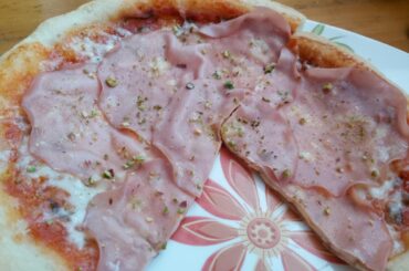 Sunday night twins, mortadella/pistacchio & 4 formaggi