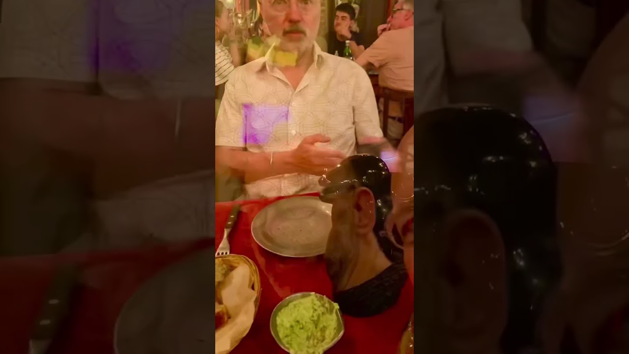 Napoles is an Italian restaurant, pasta palace, pizza parlor, bar, and shop (all rolled into one) Napoles is an Italian restaurant, pasta palace, pizza parlor, bar, and shop (all rolled into one)