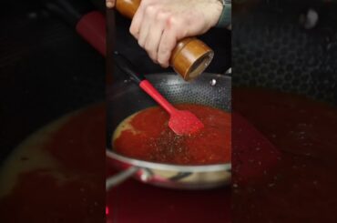 PASTA BACON TOMATO SPICES FRESHLY MADE ITALIAN RECIPE CLASSIC CHEF RECO SECRET HINT HEALTHY HEALBE