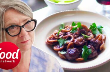 Using Fresh Italian Produce To Make Meatballs Cooked With Red Wine | Sophie Grigson: Slice of Italy
