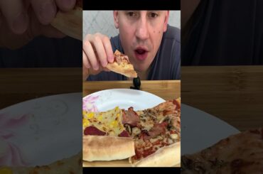 ASMR Eating Italian Pizza with Cheese, Bacon, Salami (EATING SOUNDS) NO TALKING MUKBANG #shorts