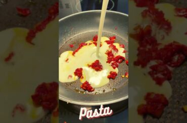 Penne pasta in creamy italian sauce #shorts