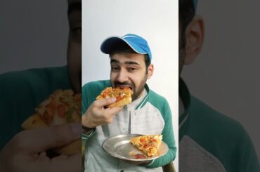 Chicago Pizza Review | Best Pizza in Town? #food  #shorts