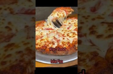 Italian Pizza yammi #kamran #mix#chef #fb #handi #racpi #fish #instagram #chicken #pakistan